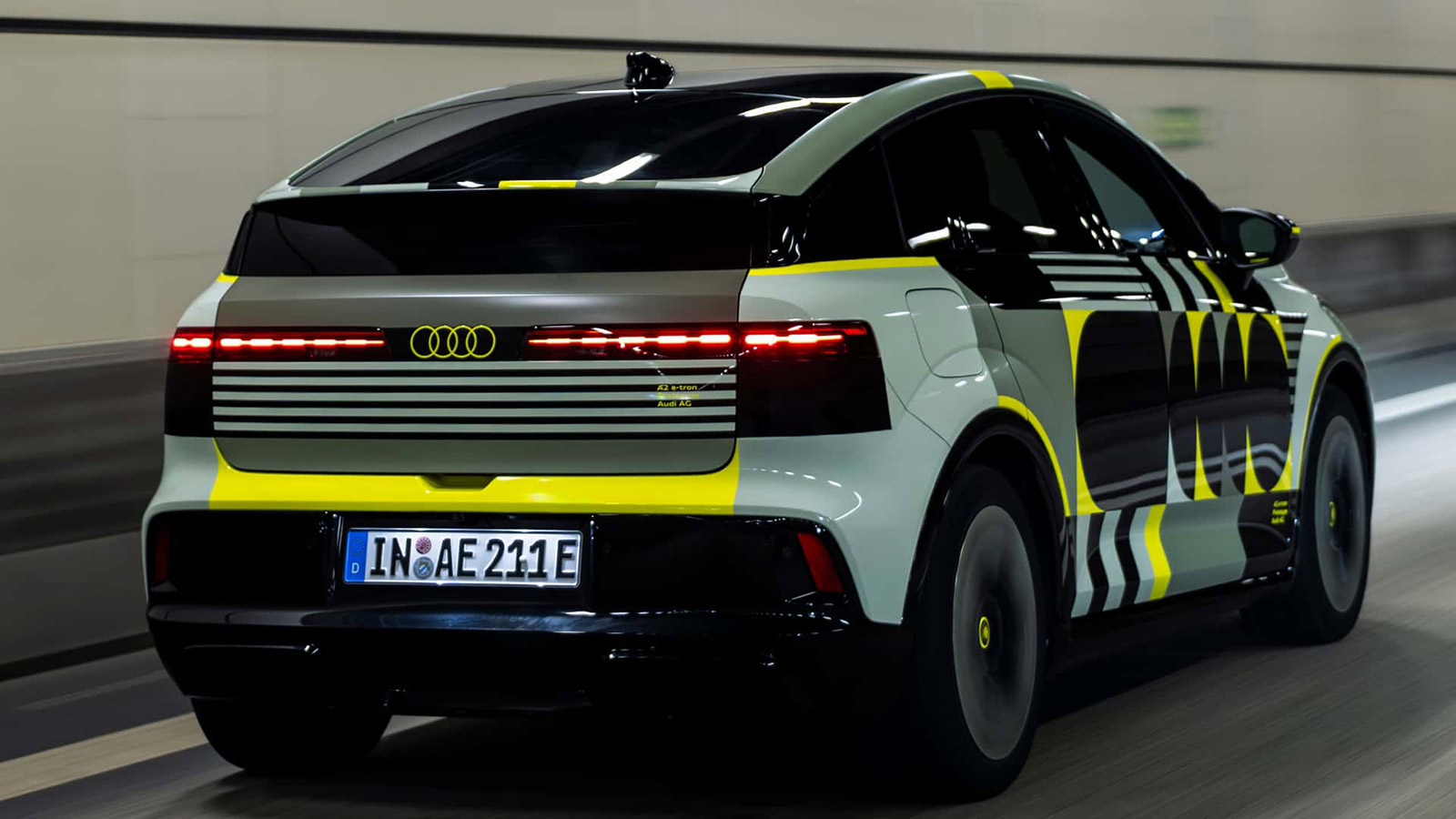 Σύμφωνα με την Audi, η κατανάλωση περιορίζεται στις μόλις 12,8 kWh ανά 100 χιλιόμετρα, επίδοση που το τοποθετεί στην κορυφή της γκάμας της.